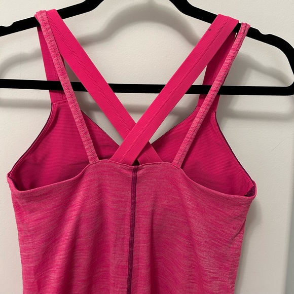 Lululemon Yoga/Workout Top - Picture 4 of 7